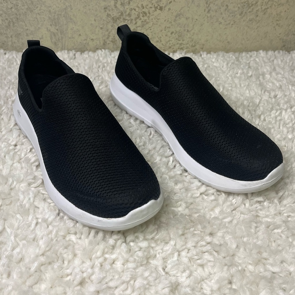 Skechers Goga Max slip on sneakers 10.5 - Picture 2 of 7